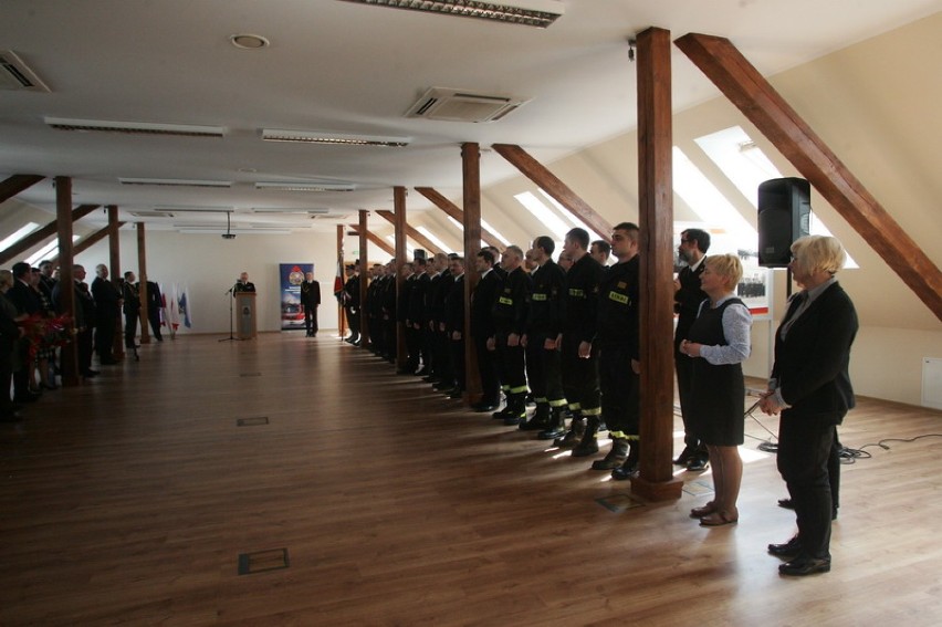 Nowy komendant straży pożarnej w Legnicy (ZDJĘCIA)