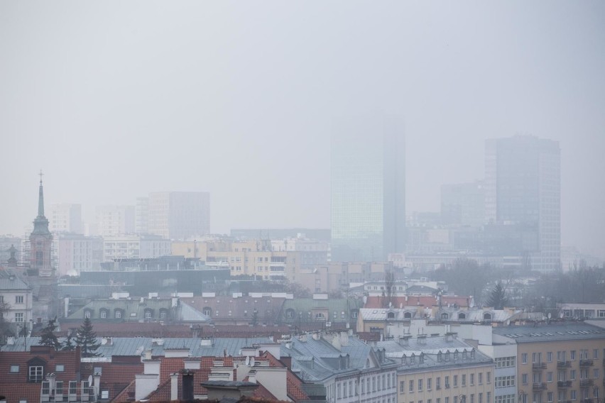 Ekoedukatorzy odwiedzą prawie dwa tysiące domów w Warszawie....