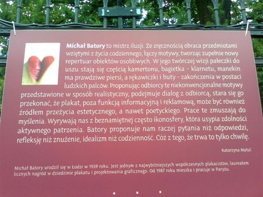 Plakaty Michała Batorego w Galerii Plenerowej. Fot.Anna...