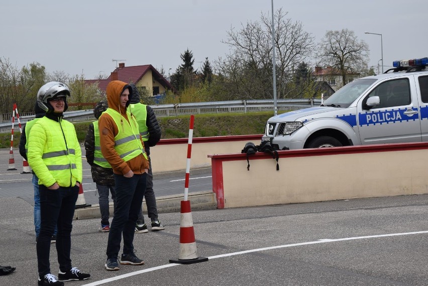 Turniej motoryzacyjny w Skierniewicach odbył się w piątek,...