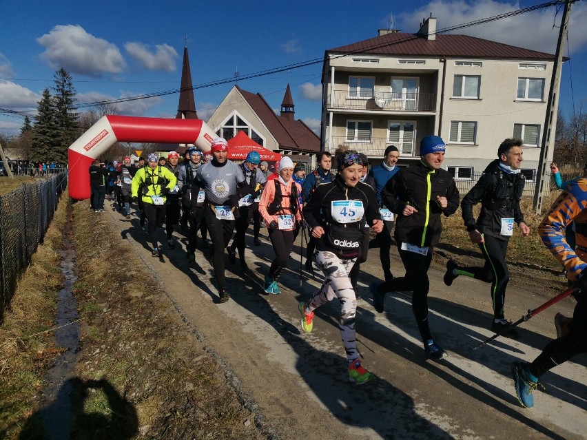 Biegi i Nordic Walking Wielki Las w Woli Zgłobieńskiej. Wystartowało ponad 260 uczestników