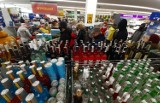 Droższa wódka i wino na Wielkanoc? Szaleństwo z cenami. Niemal wszędzie alkohole drożeją. Ale są miejsca, gdzie spadają