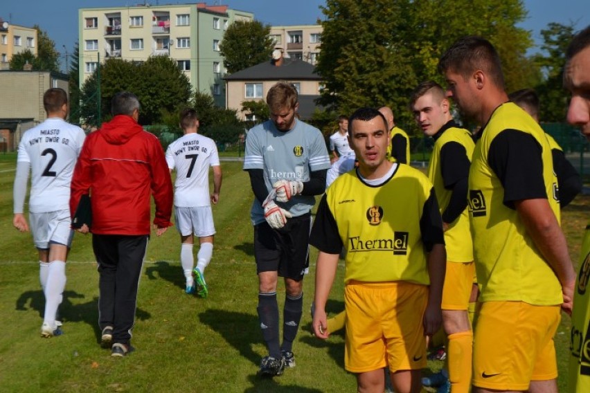 Nowy Dwór Gdański. Żuławy - Czarni Przemysław. Mecz derbowy