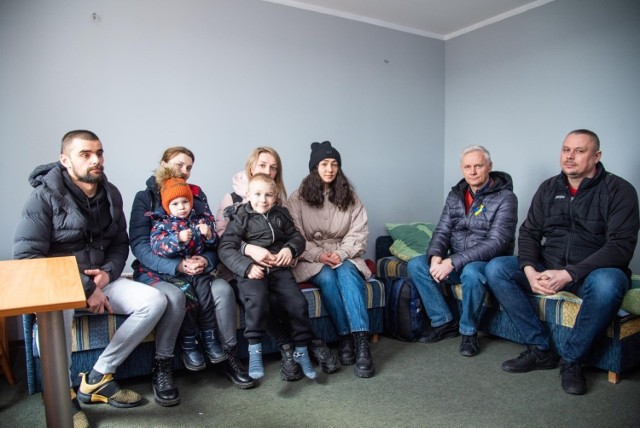 Rodziny z Ukrainy trafiły m.in. do Czerska. Mieszkanie dla nich jest przy Szkole Podstawowej nr 2.