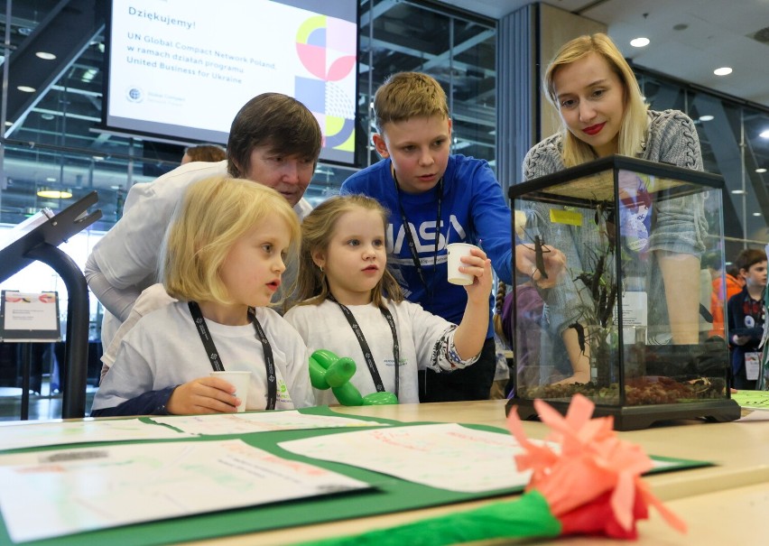 Wspólne eksperymentowanie – sposób na integrację dzieci z Polski i Ukrainy w Klubach Młodego Odkrywcy
