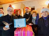 Mikołajkowy prezent od Koalicji Obywatelskiej w Radomsku dla podopiecznych "Kamila" w Strzałkowie 
