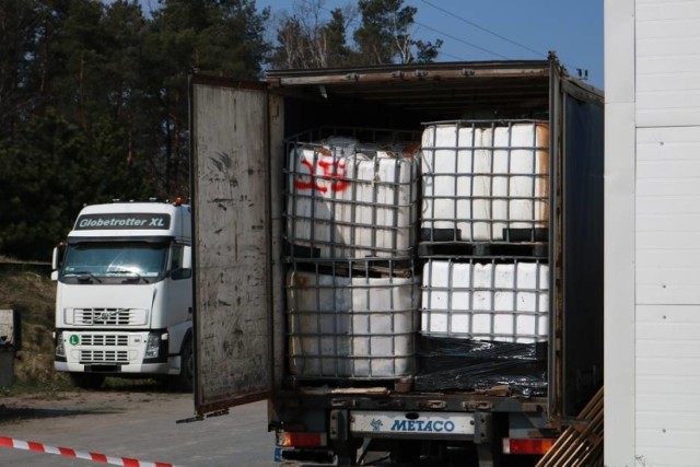 Niebezpieczne chemikalia składowane były przy ul. Sosnowej w Żorach