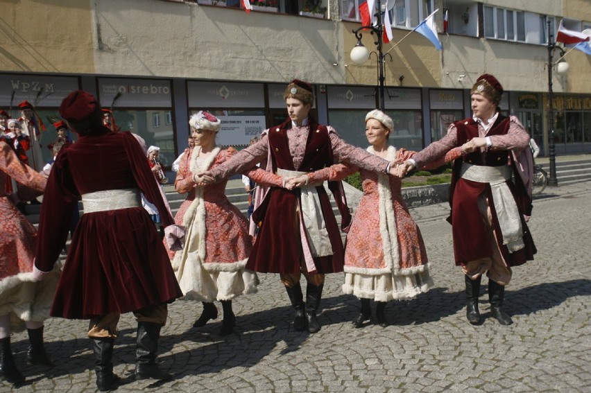 Pierwszy Legnicki Polonez (ZDJĘCIA)