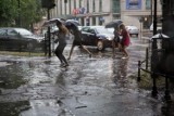 Ostrzeżenie IMGW przed silnym deszczem i burzami w Małopolsce