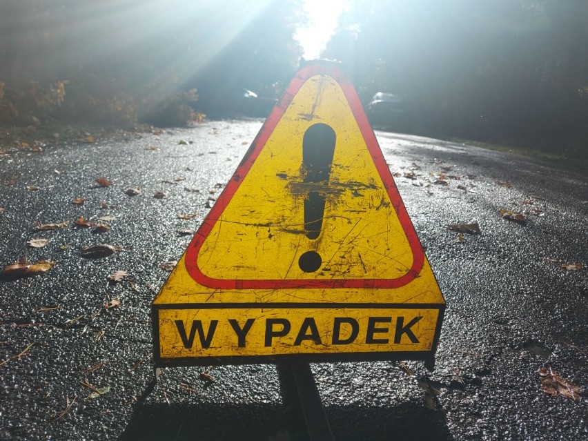 WRZEŚNIA: Wypadek na trasie Witkowo-Trzemeszno, droga zablokowana [FOTO]
