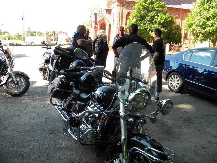 Krokowa. Zbiórka motocyklistów z ziemi puckiej przed wyjazdem na zlot w Czymanowie