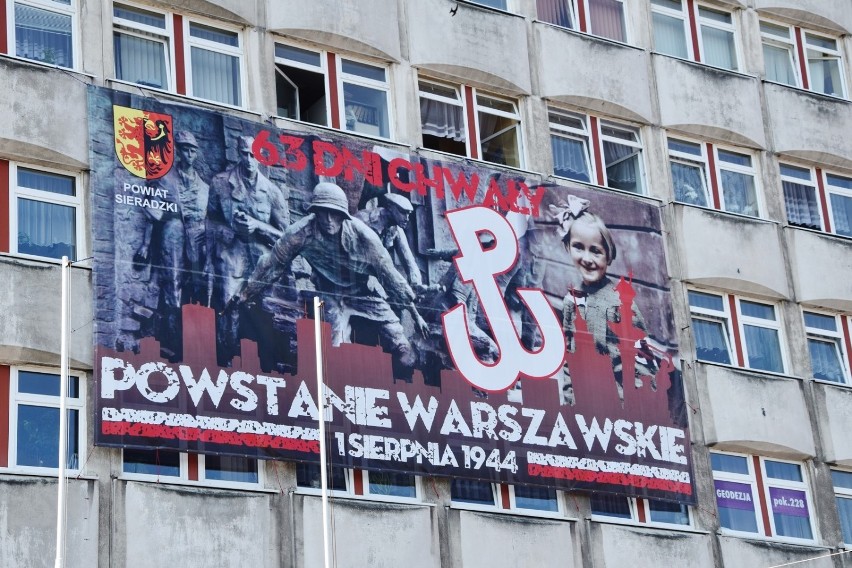Powstanie Warszawskie 2019 w Sieradzu. Wystawa „Sieradzanie w Powstaniu Warszawskim” w starostwie (fot)