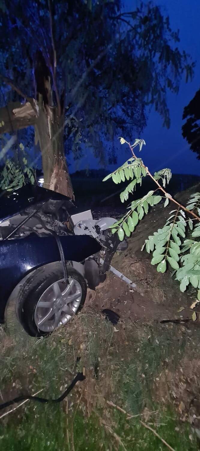 Wypadek w Połajewie. Kierowca był pijany