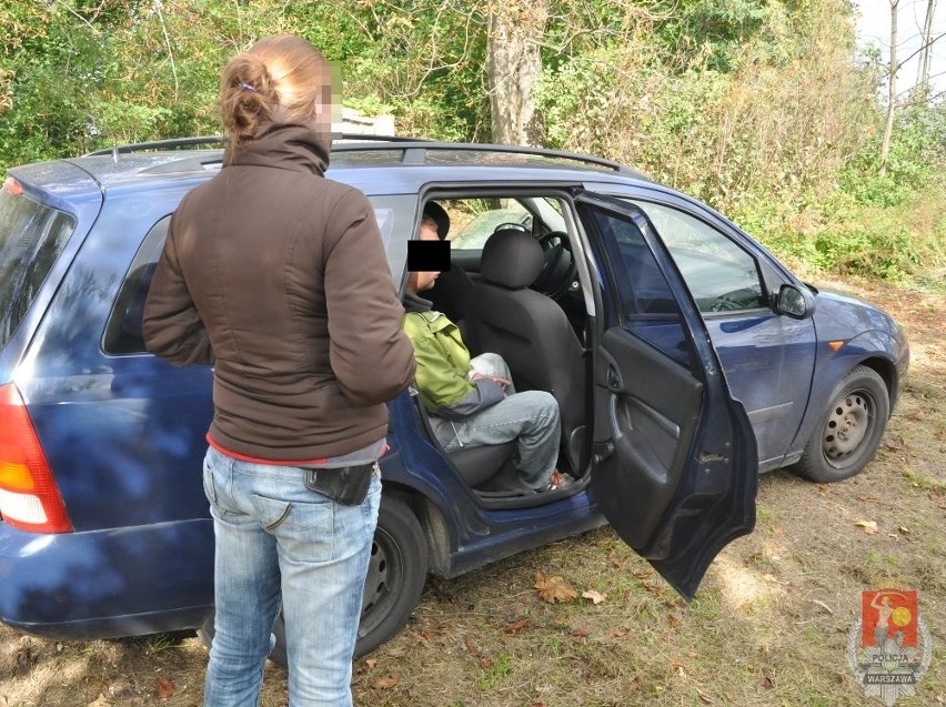 Skradziony na Pradze samochód odnalazł się pod Wołominem,...