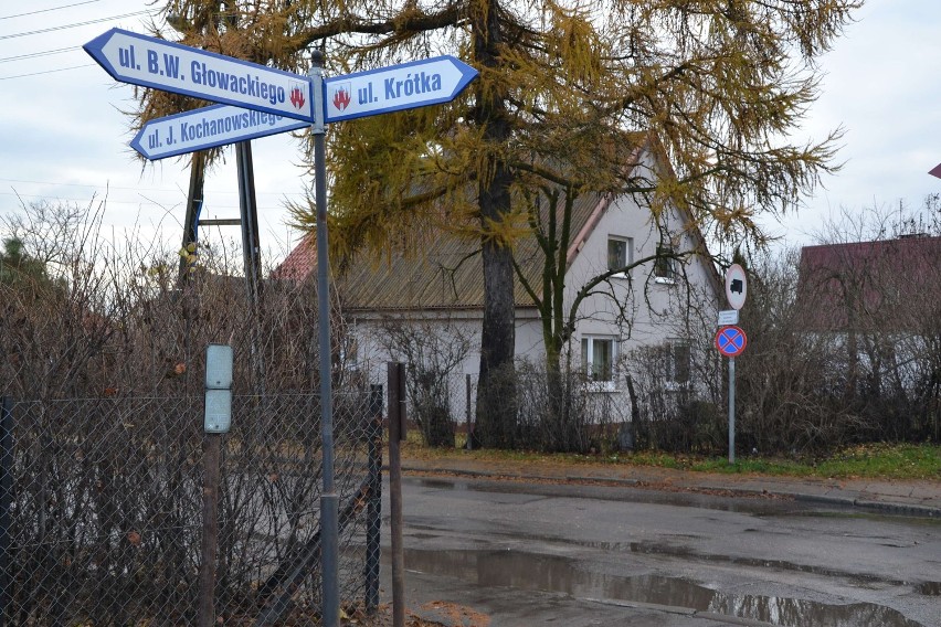 Malbork: Na Kochanowskiego mieszkańcy chcieliby parkować samochody jak dawniej
