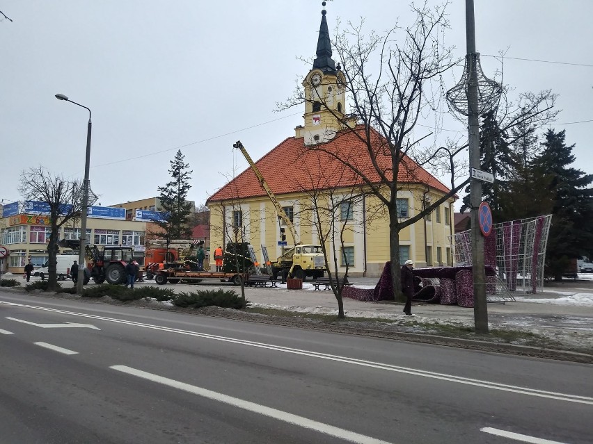 W Bielsku Podlaskim rozbierają już ozdoby świąteczne [ZDJĘCIA]