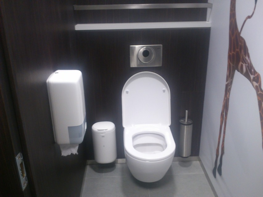 Toalety na dworcu w Katowicach [ZDJĘCIA]: Za skorzystanie z WC zapłacisz 2 złote