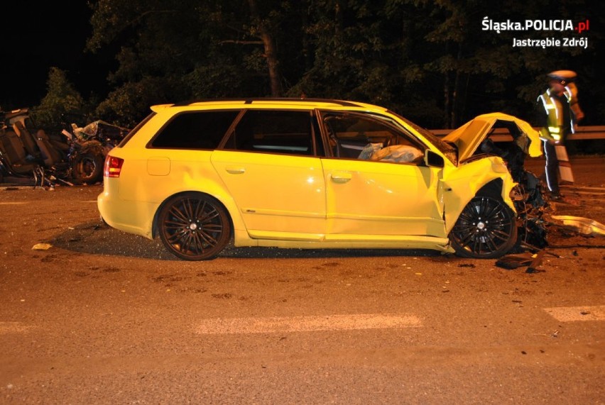 Wypadek w Jastrzębiu: czołowe zderzenie osobówek