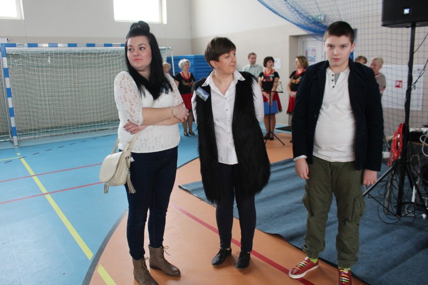Impreza charytatywna "Przybij piątkę dzieciakom" w Radziejowie [zdjęcia] 
