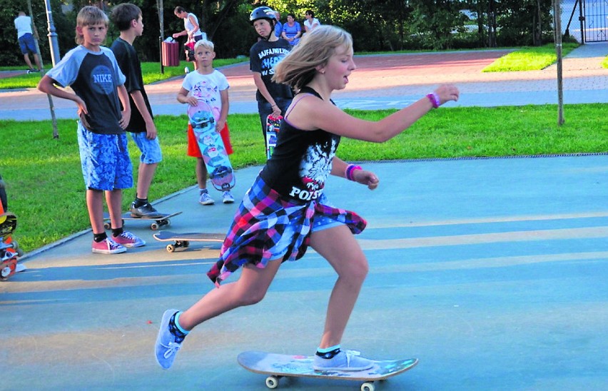 Skate-park w Chełmży cieszy się dużą popularnością [zdjęcia]