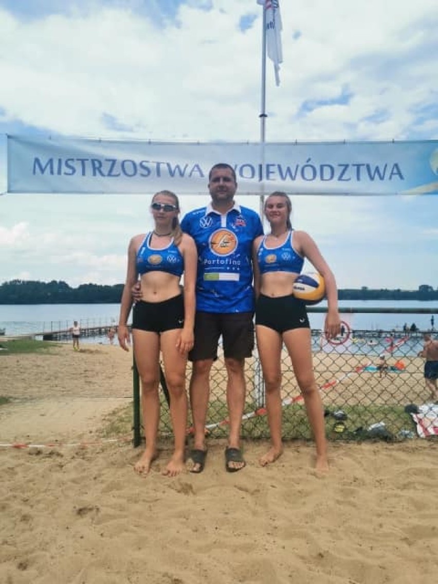 Dominika Milun i Maja Malinowska z AZS Włocławek mistrzyniami województwa kujawsko pomorskiego w siatkówce plażowej 2020