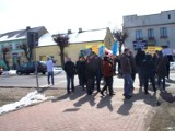 Blokada drogi w Grodźcu. Protest w obronie szkół [ZDJĘCIA]