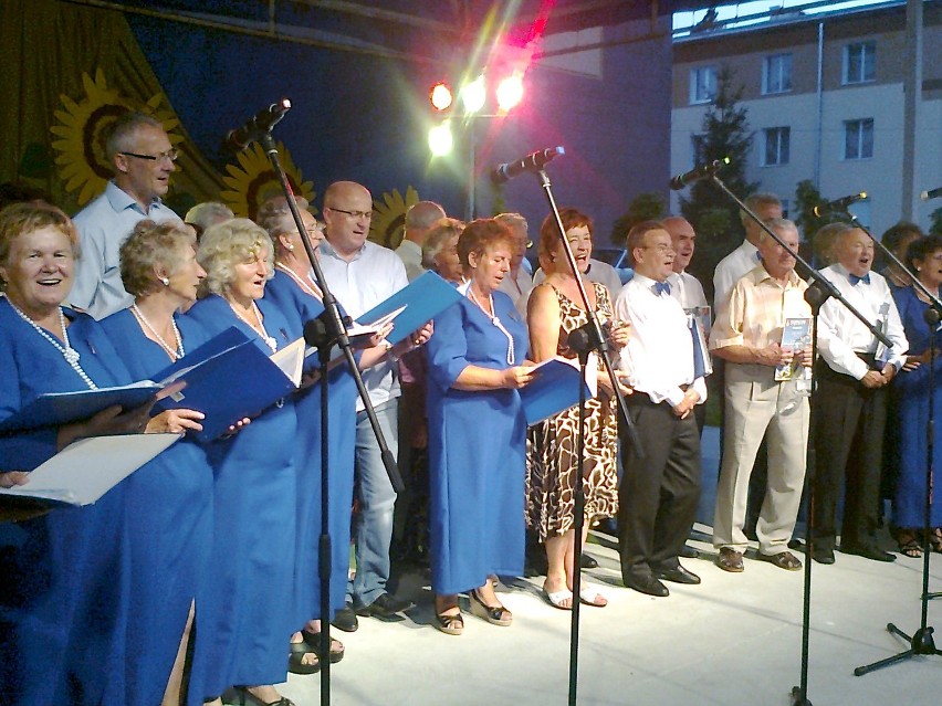 Seniorzy z całego województwa bawili się w Kraśniku ZDJĘCIA