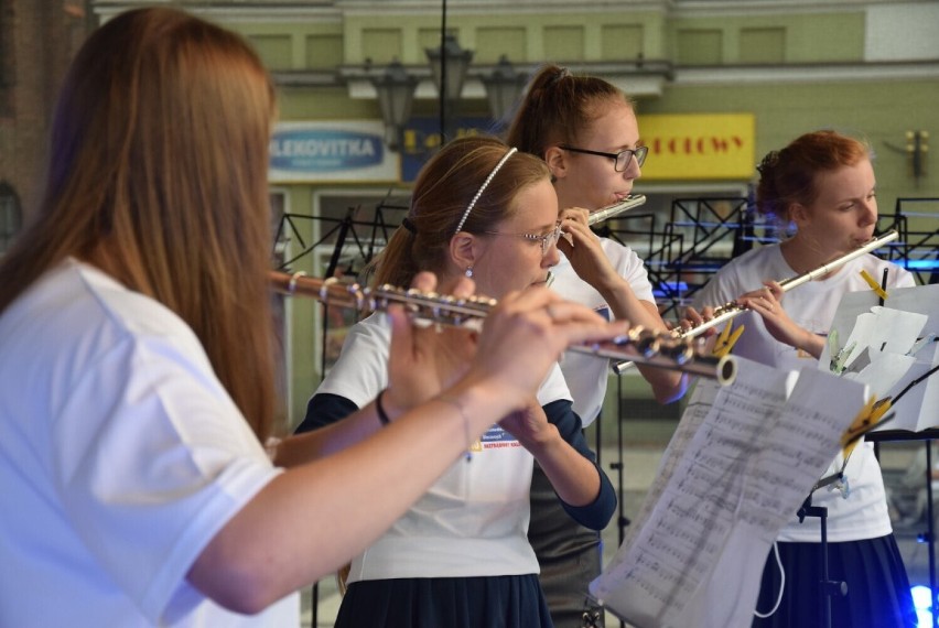 "Roztrąbiony Kalisz". Letnia Akademia instrumentów Dętych...