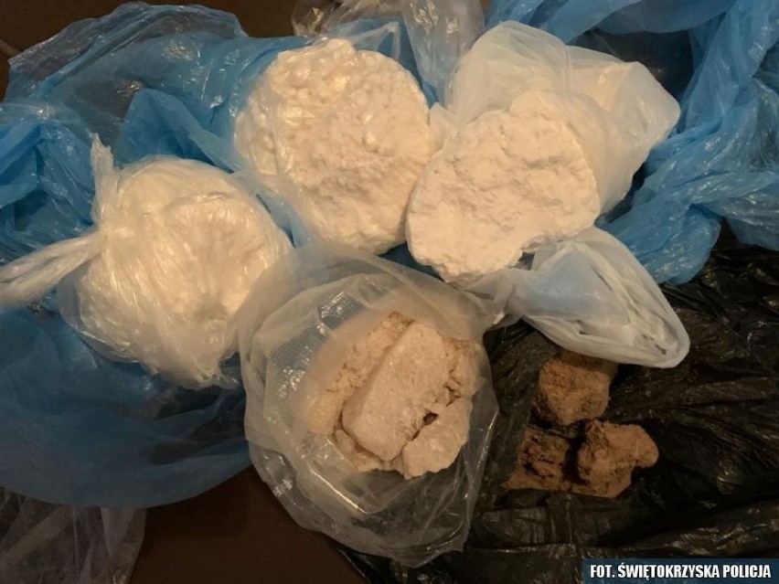 Narkotyki przejęte podczas przeszukania w Skarżysku