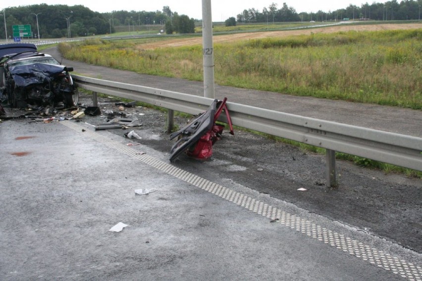 Bytom: Wypadek na DK88. Czołowe zderzenie, 7 rannych