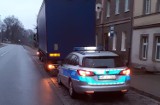 Pół promila alkoholu miał 53-letni kierowca ciężarówki, którego zatrzymali w poniedziałek policjanci z Prudnika