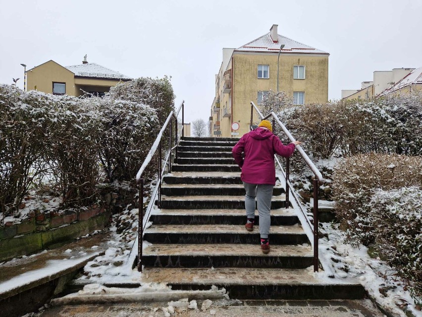 Śnieg i gołoledź na drogach powiatu starogardzkiego 