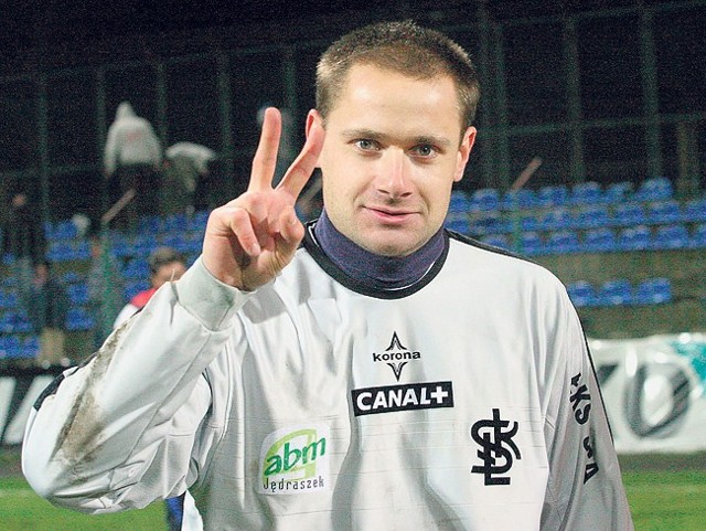Bogusław Wyparło grał z "przeplatanką" ŁKS i mógł pokazywać znak zwycięstwa