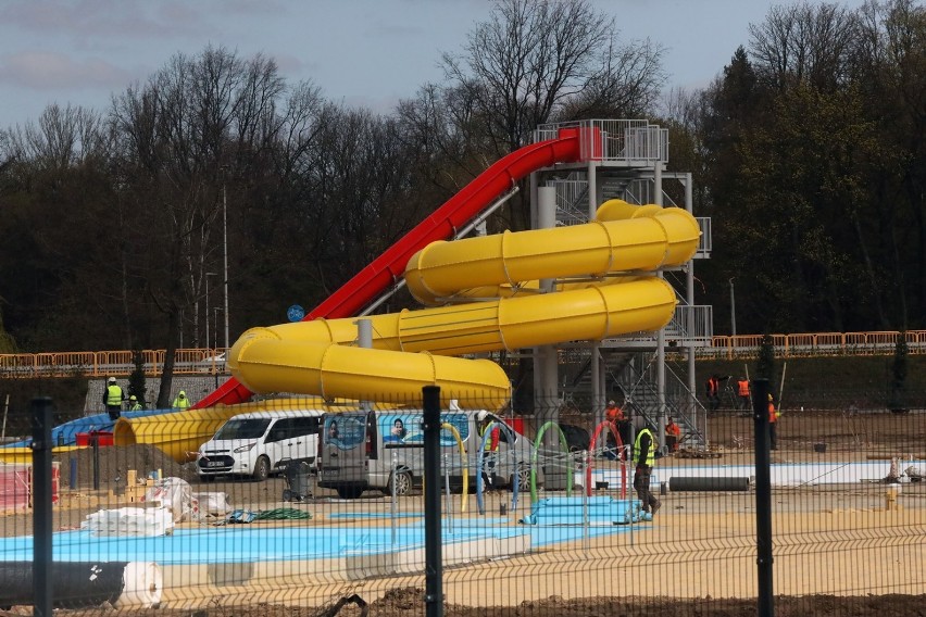 Budowane są letnie baseny Park Wodny AquaFun w Legnicy, zobaczcie zdjęcia