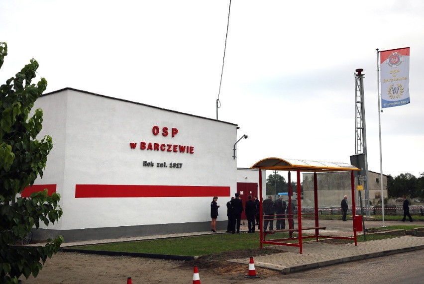 100 lat straży w Barczewie w gminie Brzeźnio. Uhonorowana została jednostka OSP i druhowie