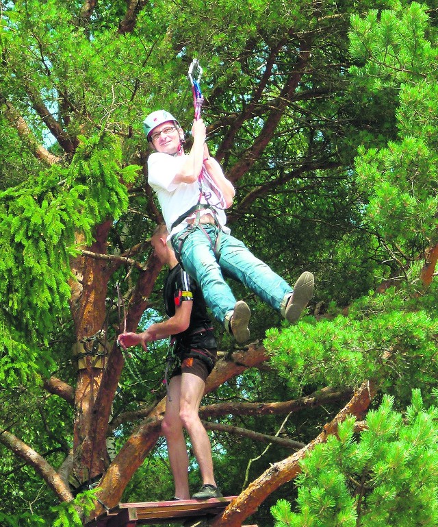 Latem do dyspozycji odwiedzających ośrodek Wawrzkowizna będzie park linowy