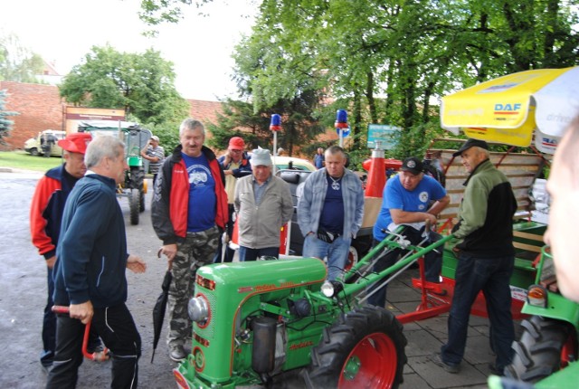 W ostatnich latach powiat wspierał m.in. działania Klubu Miłośników Starych Ciągników i Maszyn Rolniczych „RETRO-TRAKTOR”
w Golubiu-Dobrzyniu