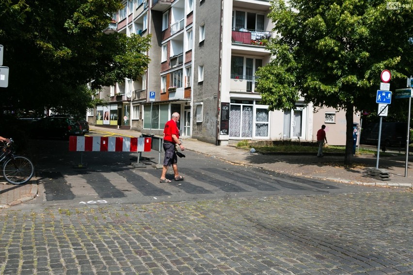 Nowy plac Orła Białego. Będzie mniej miejsca dla samochodów [ZDJĘCIA, WIDEO] 