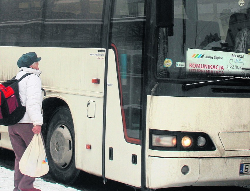 KAZIMIERZ GÓRNICZY
Autobusy zastępowały przez dwa tygodnie...