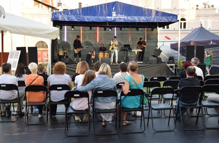 Koncert polsko - kazachskiego kolektywu, wprowadził...