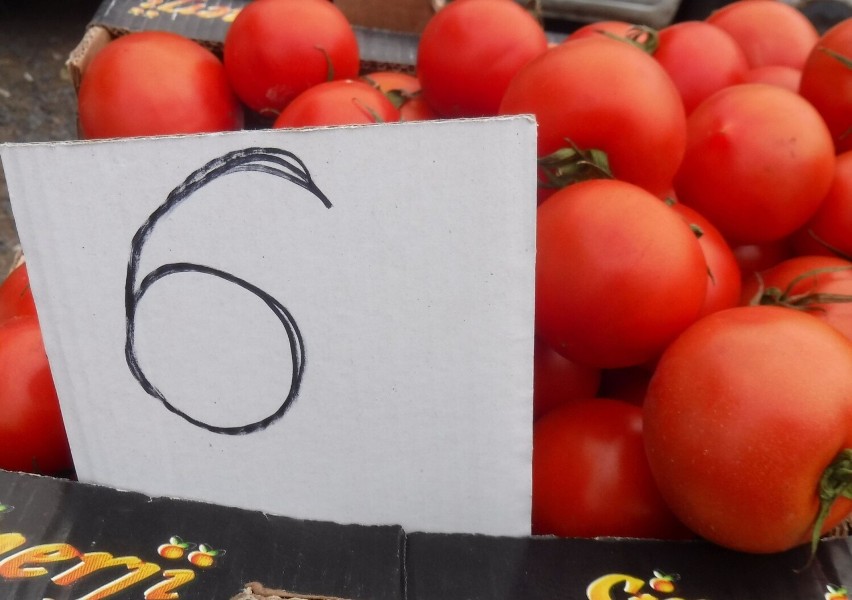 Pomidory 6 złotych kilogram