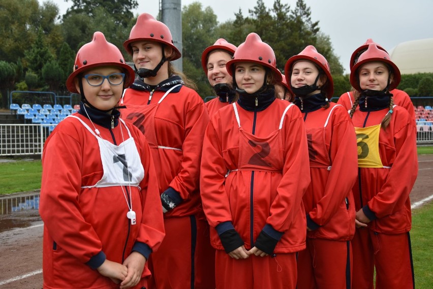 Powiatowe Zawody Sportowo - Pożarnicze w Wodzisławiu. Ale emocje na stadionie!