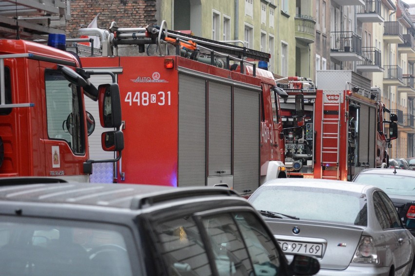 Pożar przy ul. Fortecznej w Grudziądzu [wideo, zdjęcia]