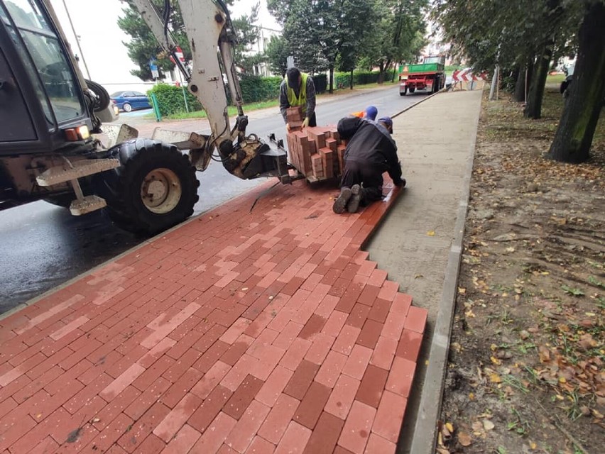 Zakończyła się przebudowa chodnika na ciąg pieszo-rowerowy przy ul. Bogusza w Pleszewie