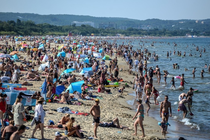 Plażowicze w Gdańsku 15.08.2020