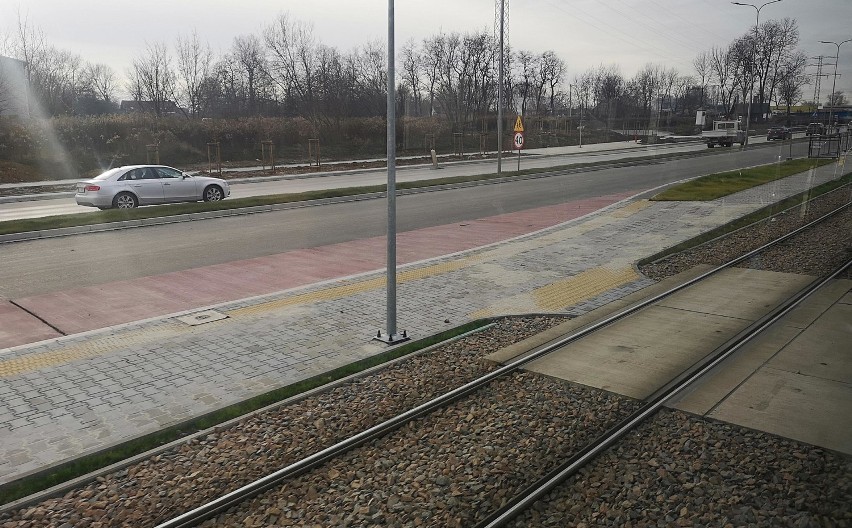 Kraków. Rozbudowa ulicy Igołomskiej. Budują tam tunel i wiadukty. Zobacz, jak postępują prace [ZDJĘCIA]