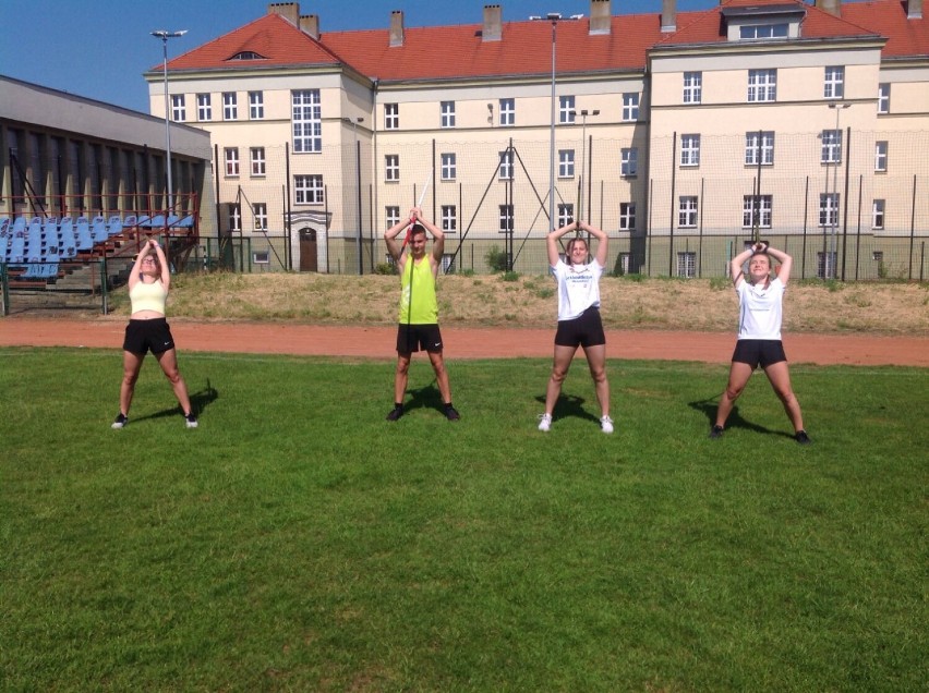 Młodzi lekkoatleci z Łęczycy trenują przed Mistrzostwami Polski