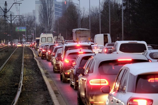 Poznań zajmuje 7. i 8. miejsce - centrum i aglomeracja - w rankingu najbardziej zakorkowanych miast w Polsce