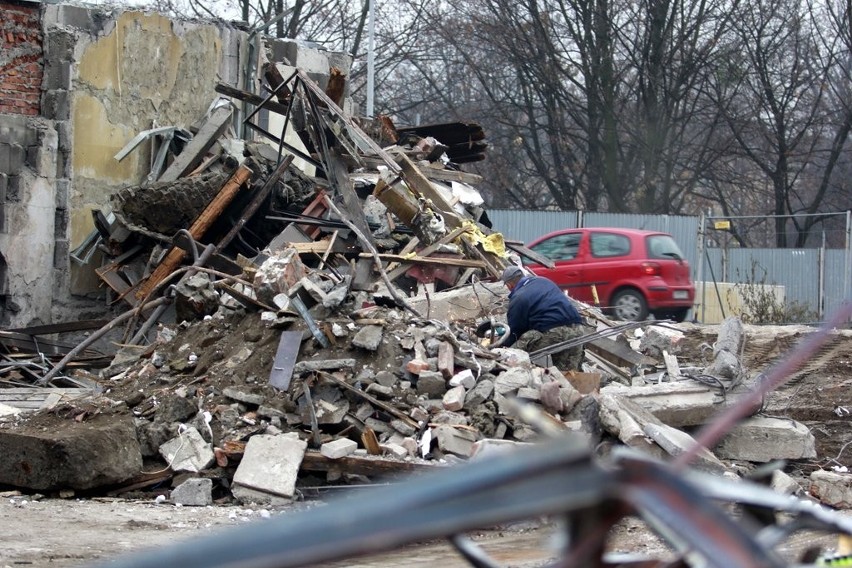 Wrocław: Wyburzyli kasyno i garaże w centrum miasta (ZDJĘCIA)