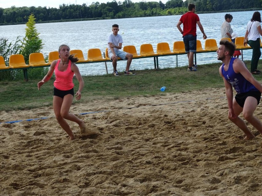 Podczas Jarmarku odbywał się turniej siatkówki plażowej